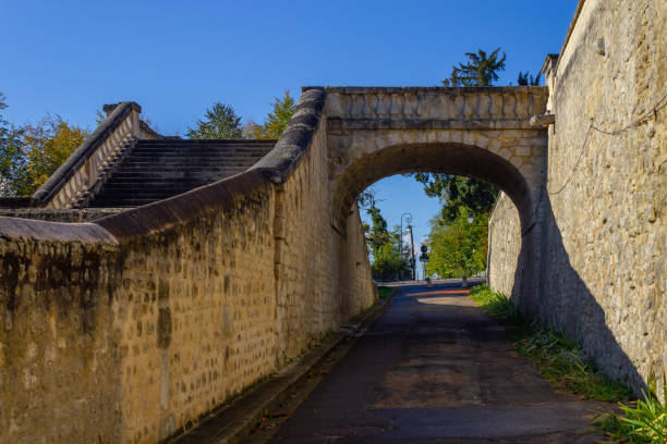 istock Small street and stairs in Auvers-sur-Oise 1081064248