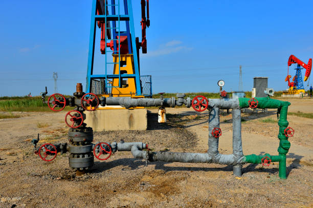 istock The pipe and valve oil fields 1081185262