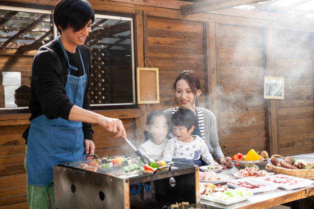 istock Children waiting for the ingredients to burn 1081211050