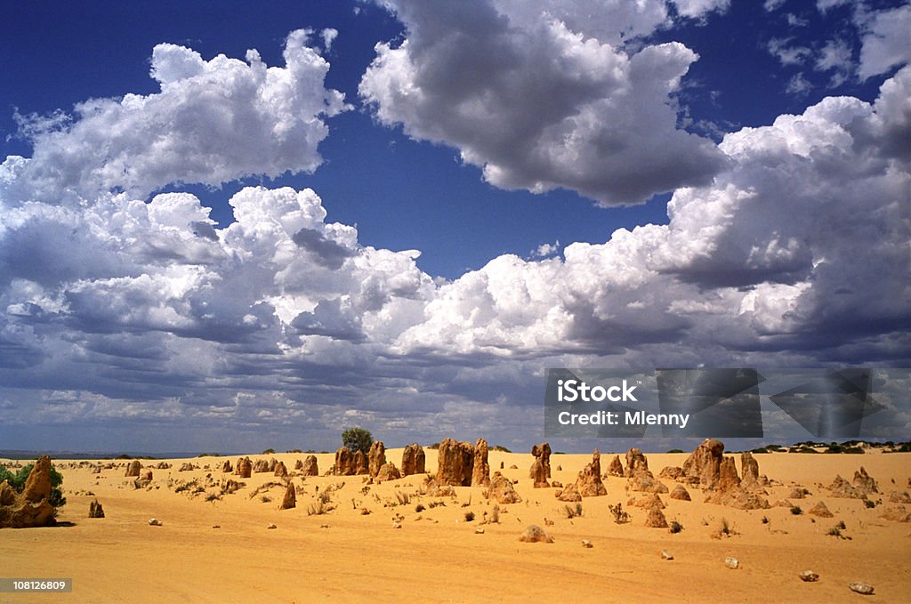 Pinnacles Austrália, Parque Nacional de Nambung - Foto de stock de Alto - Descrição Geral royalty-free