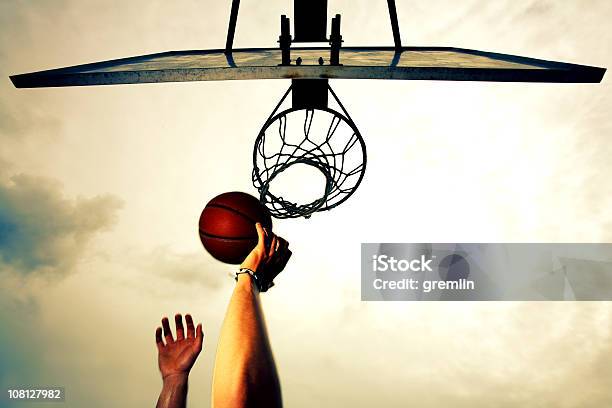 Photo libre de droit de Joueur De Basket banque d'images et plus d'images libres de droit de Rebond - Rebond, Ballon de basket, Basket-ball