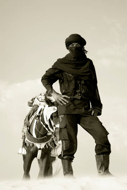 berbere homem retrato deserto do saara - tuareg - fotografias e filmes do acervo