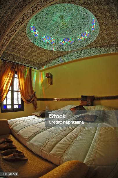 Arabian La Noche Foto de stock y más banco de imágenes de Dormitorio - Habitación - Dormitorio - Habitación, Lujo, Arabia