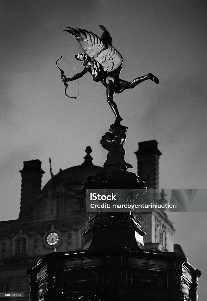 Statue d'Eros, Piccadilly Circus, Londres - Photo de Cupidon libre de droits