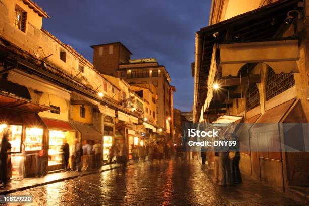 Foto de Ponte Vecchio e mais fotos de stock de Ponte Vecchio - Ponte Vecchio, Joalheria, Andar