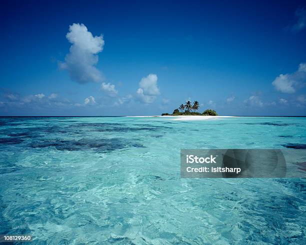 続く島モルディブ - モルディブのストックフォトや画像を多数ご用意 - モルディブ, 無人島, 環礁