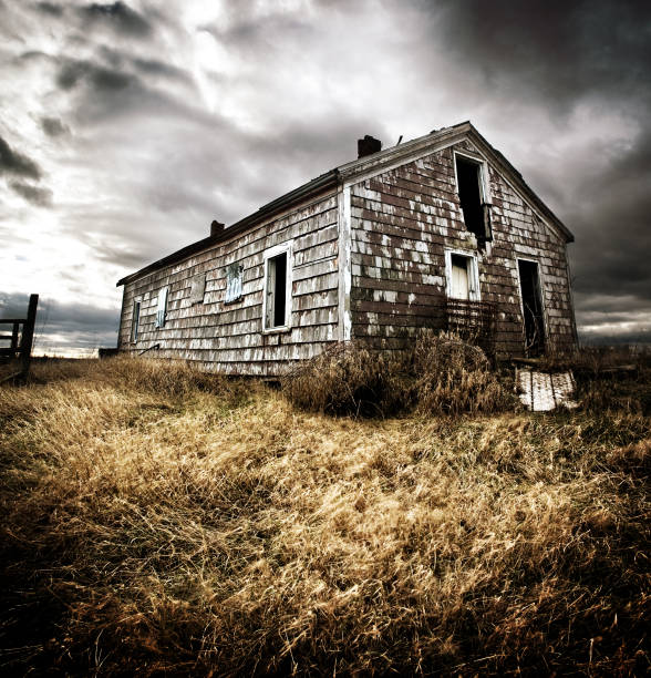 istock The Old Farm House 108129465