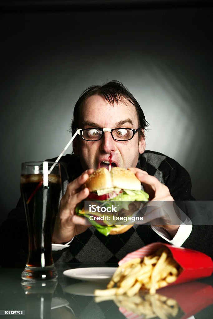 Homem comendo Big Burger - Foto de stock de Adulto royalty-free