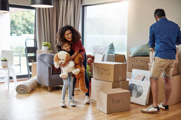 istock Dad can do the heavy lifting 1081350434