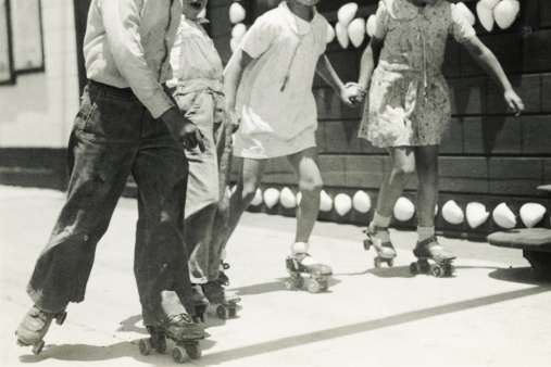 Rodillo Skaters blanco y negro. photo