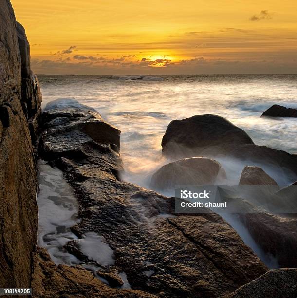 Foto de Ilhas Do Mar e mais fotos de stock de Arrebentação - Arrebentação, Beleza natural - Natureza, Cena de tranquilidade