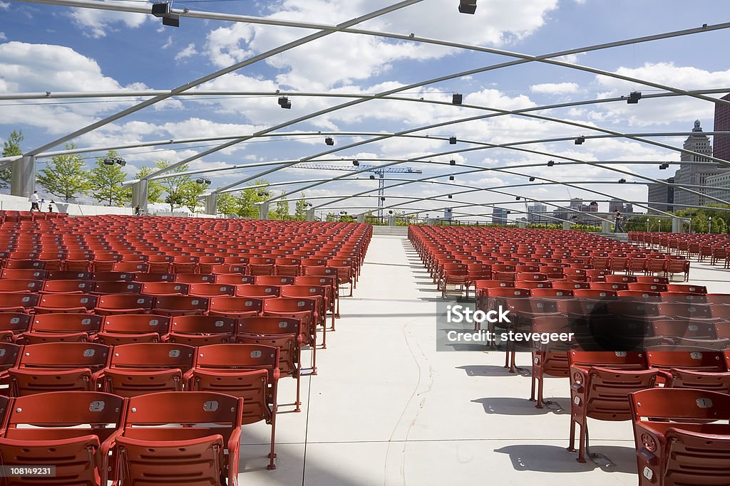 Chicago Konzert-Pavillon mit Stühlen - Lizenzfrei Konzert Stock-Foto