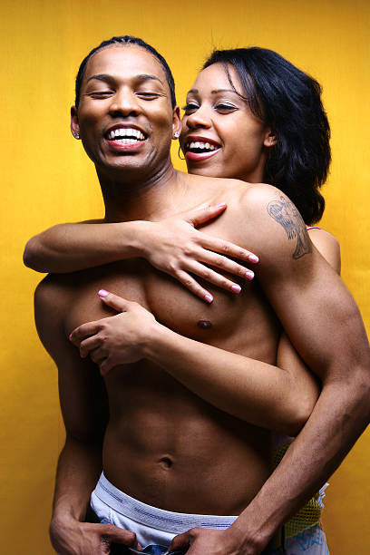 Afro-americano feliz casal - foto de acervo