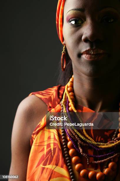 화려한 패션 아프리카 문화에 대한 스톡 사진 및 기타 이미지 - 아프리카 문화, 아프리카 민족, 비즈
