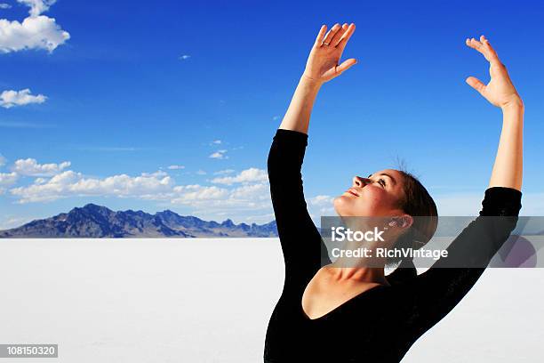 Elegancia Foto de stock y más banco de imágenes de Actuación - Representación - Actuación - Representación, Adulto, Adulto joven