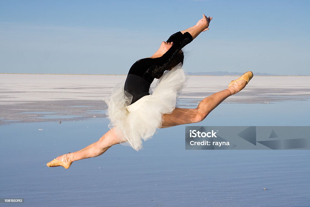 Ballerina "acqua - Foto stock royalty-free di A mezz'aria