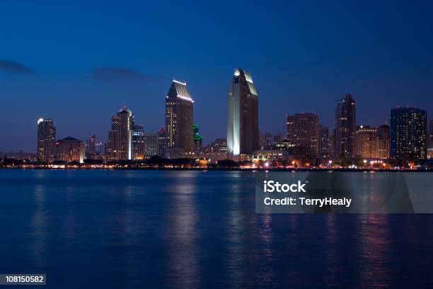 Skyline Bei Nacht Stockfoto und mehr Bilder von Nacht - Nacht, San Diego, Stadtsilhouette