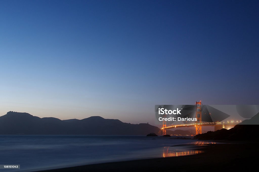 Ponte Golden Gate, à noite Iluminada - Royalty-free Anoitecer Foto de stock
