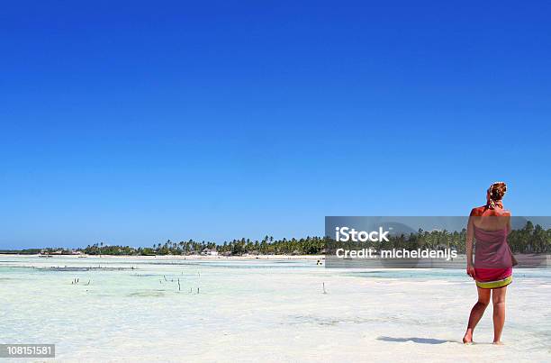 Vacaciones De Ensueño Foto de stock y más banco de imágenes de Adulto - Adulto, Agua, Aire libre