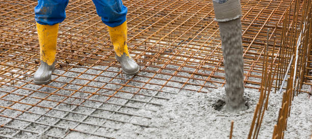istock Concreting a foundation for a new house 1081547114