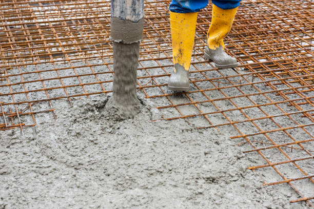 istock Concreting a foundation for a new house 1081549588