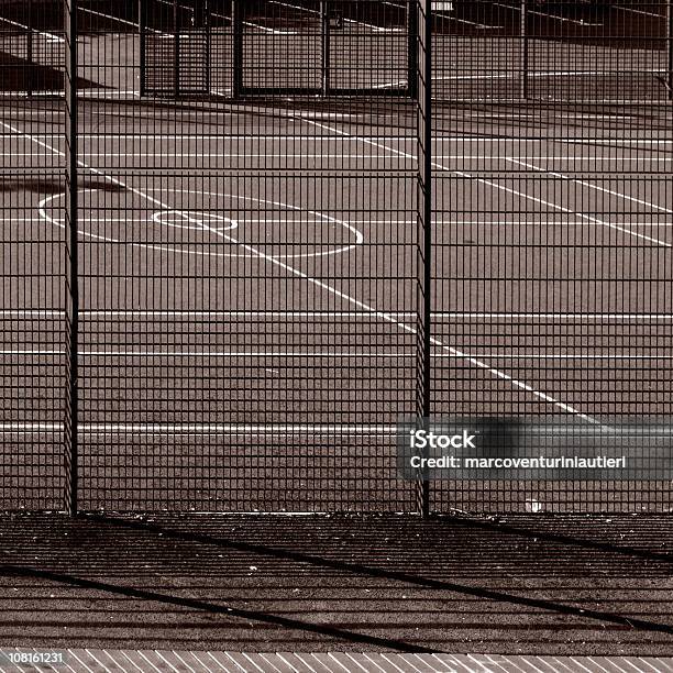 Foto de Quadra De Tênis Padrão Geométrico Abstrato Esportes De Terra e mais fotos de stock de Grade - Padrão