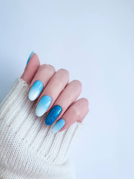 Female Hand Beautiful Manicure Sweater Stock Photo - Download Image Now -  Fingernail, Ombre, Cold Temperature - Istock
