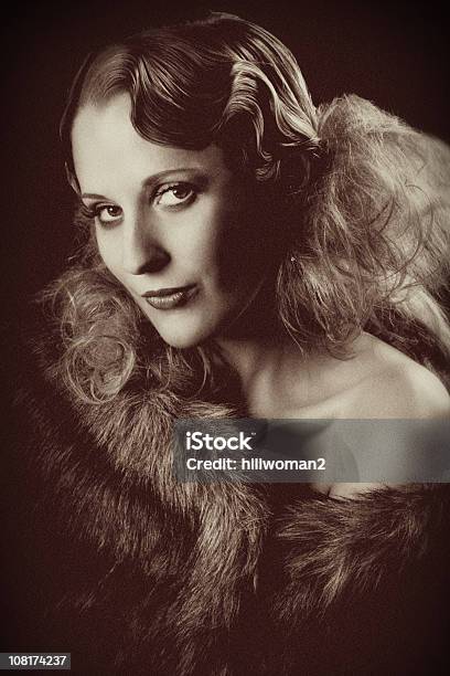 Retrato De Mulher Jovem Vintage - Fotografias de stock e mais imagens de 1920-1929 - 1920-1929, 20-24 Anos, 20-29 Anos