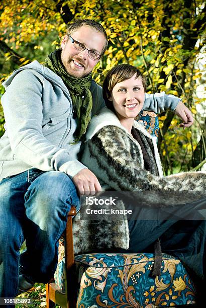 Hermanas Y Hermano Foto de stock y más banco de imágenes de Contemplación - Contemplación, 20-24 años, 30-34 años