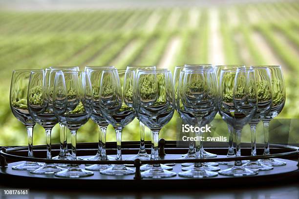 Weingläser Wein Stockfoto und mehr Bilder von Leeres Glas - Leeres Glas, Weinberg, Abwesenheit