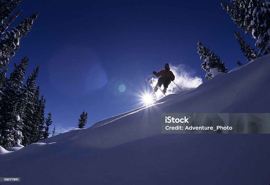 작업 스키어 파우다 스키타기 콜로라도 로키스 - 로열티 프리 가루눈 스톡 사진