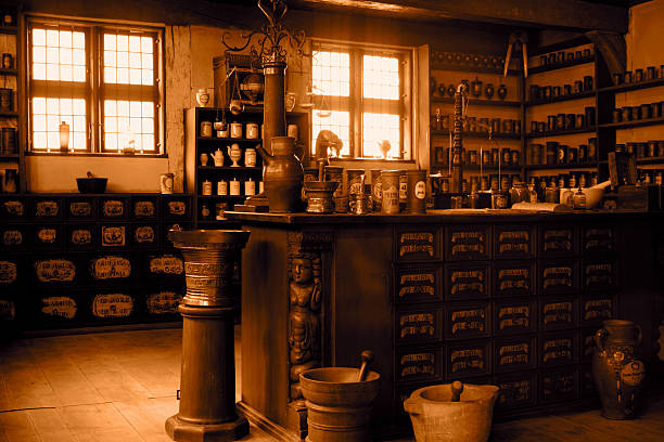 pharmacie vintage - antiquary photos et images de collection