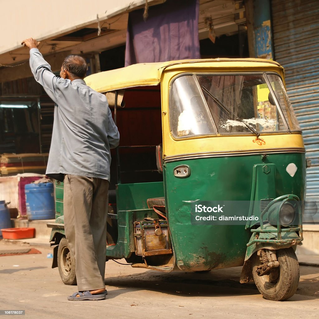 デリー,インド オート人力車 - 三輪タクシーのロイヤリティフリーストックフォト
