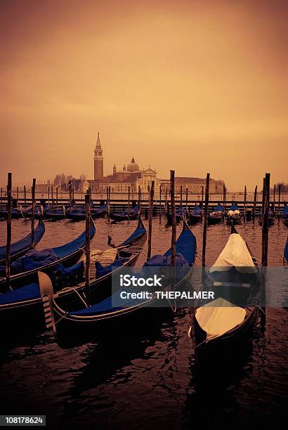 Photo libre de droit de Coucher De Soleil Sur Le Grand Canal banque d'images et plus d'images libres de droit de Coucher de soleil - Coucher de soleil, Venise, Absence