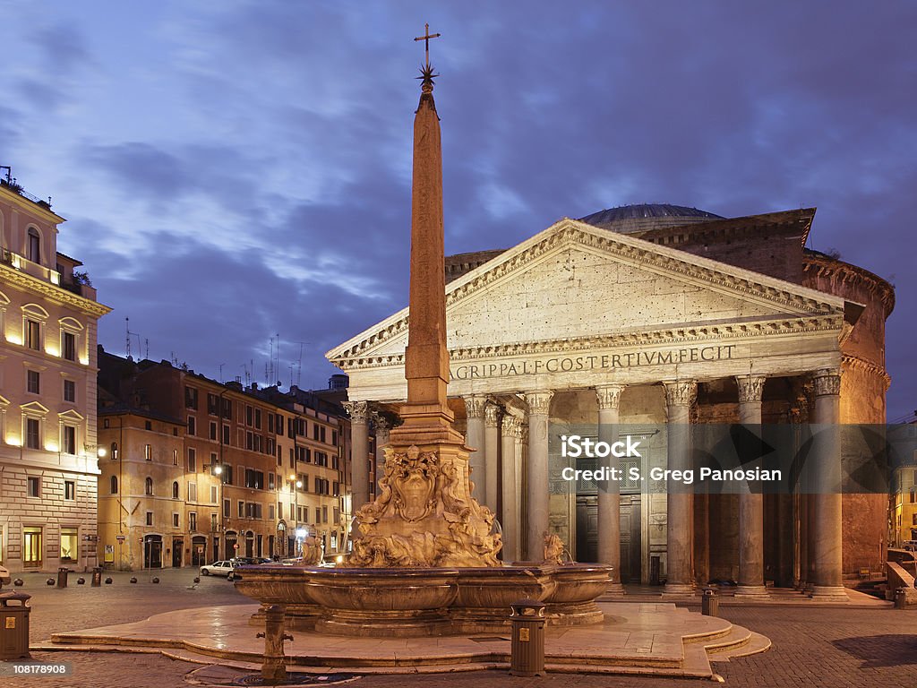 Piazza della Rotonda al crepuscolo - Foto stock royalty-free di Ambientazione esterna