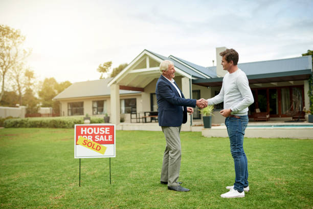 istock Congratulations on buying your first house 1081824372