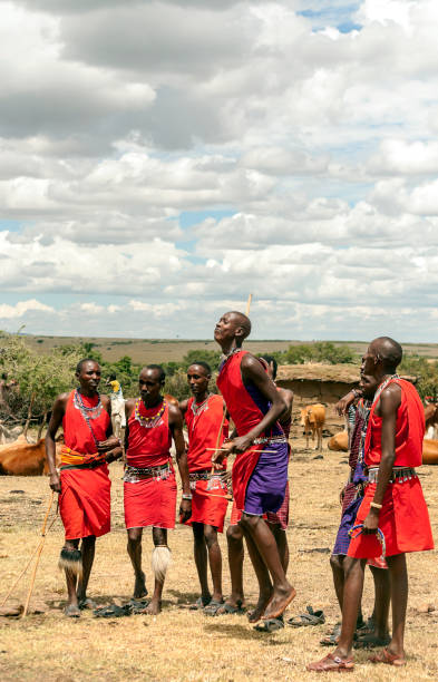 ludzie tańczą - masai africa dancing african culture zdjęcia i obrazy z banku zdjęć