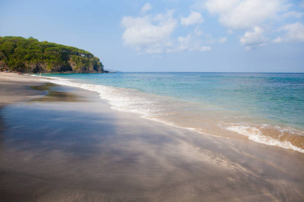 istock Sea and wet sand 1081895390