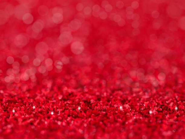 cuori di coriandoli - heart shape confetti small red foto e immagini stock