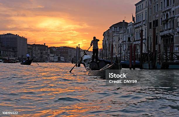 Grande Canal - Fotografias de stock e mais imagens de Veneza - Itália - Veneza - Itália, Grande Canal - Veneza, A caminho