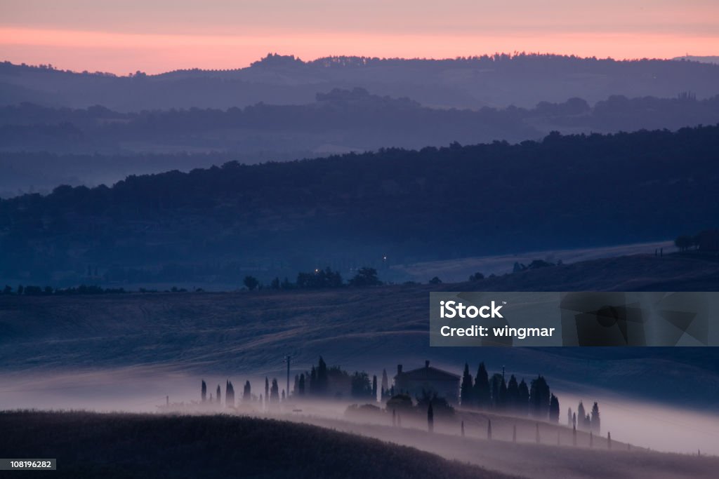 Toskania sunrise - Zbiór zdjęć royalty-free (Chmura)