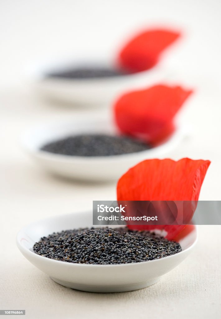 Poppy seeds - Стоковые фото Без людей роялти-фри