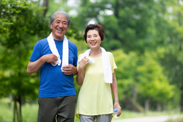 istock Senior couple Exercising 1081972918