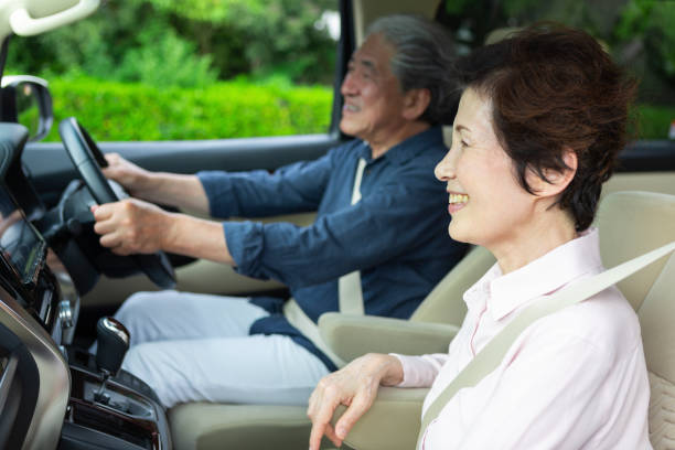 istock Senior couple to drive 1081974082