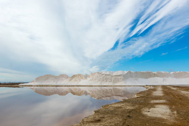 istock Landscape of the Sanlucar de Barrameda saltworks. 1081994568
