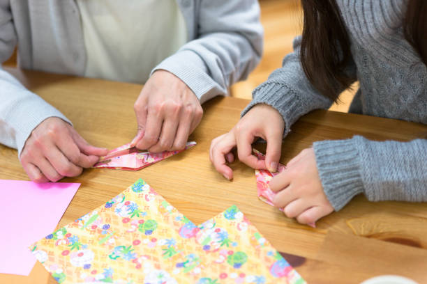 istock Parent and child Origami 1081994802