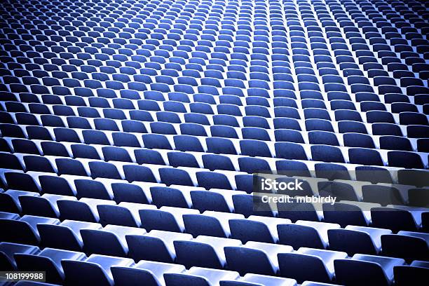 Tribuna Alla Big Sport Stadium - Fotografie stock e altre immagini di Calcio - Sport - Calcio - Sport, Ambientazione interna, Stadio