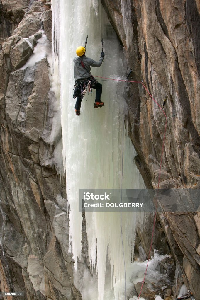 Alpinismo no gelo no Colorado - Foto de stock de Adulto royalty-free