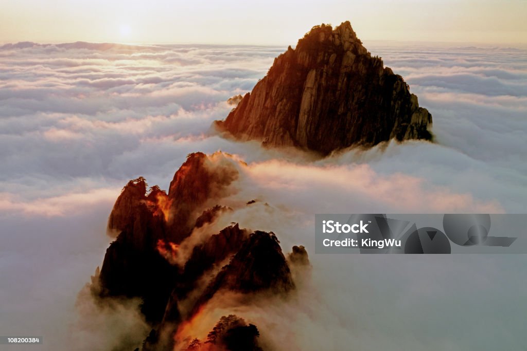 Gloria di Alba - Foto stock royalty-free di Monte Huangshan