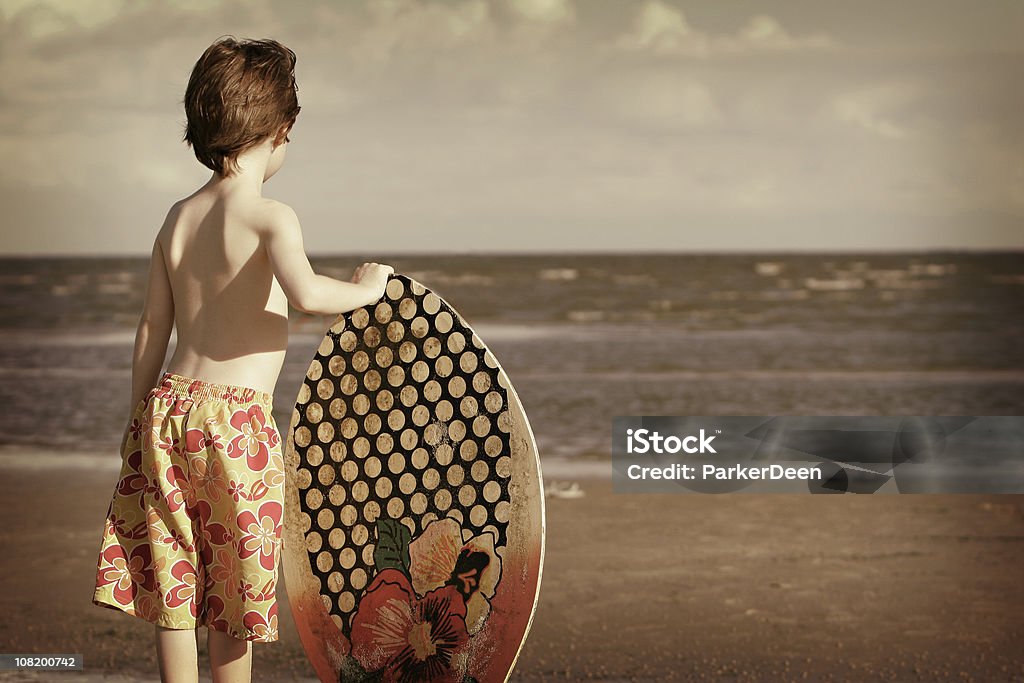 Little surfista - Foto de stock de Anticuado libre de derechos